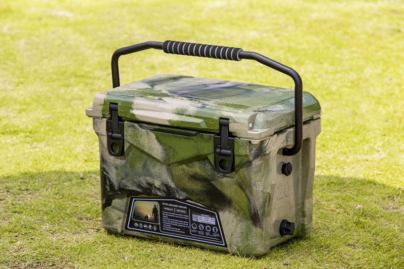 アイスランドクーラーボックス ICELAND COOLER BOX / 35QT アーミー